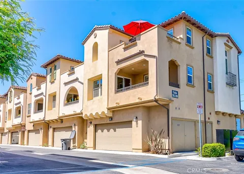 1220 W La Habra Boulevard Unit 201, La Habra, CA 90631