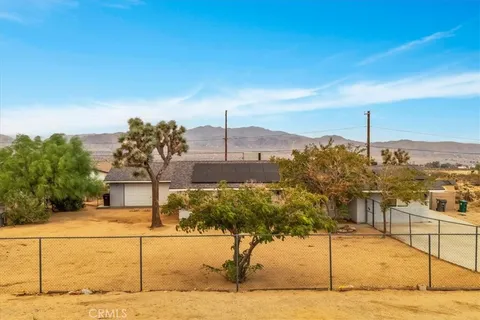60762 Natoma Trail, Joshua Tree, CA 92252