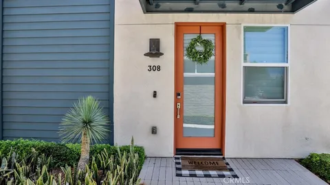 9914 Artesia Boulevard Unit 308, Bellflower, CA 90706