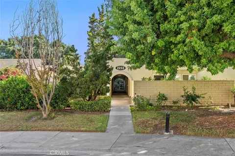 2233 Via Puerta Unit B, Laguna Woods, CA 92637