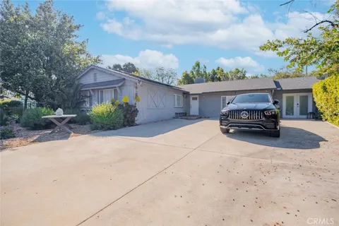 22226 Valerio Street, Canoga Park, CA 91303