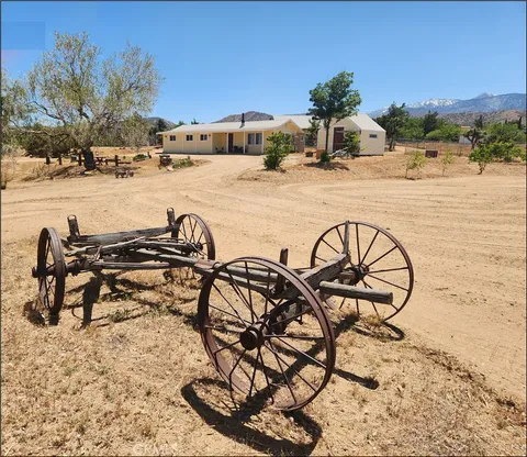 4775 Sunnyslope Road, Phelan, CA 92371