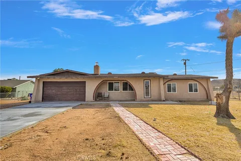 20809 Pine Ridge Avenue, Apple Valley, CA 92307