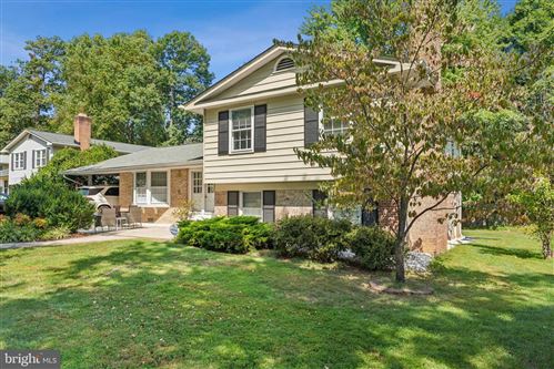 10521 Farnham Drive, Bethesda, MD 20814