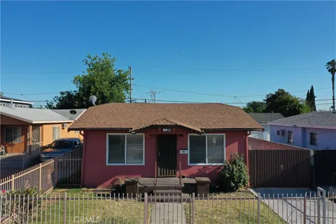 1220 E 74th Street, Los Angeles, CA 90001