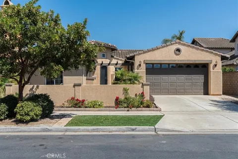 204 Navarra Way, Santa Maria, CA 93454
