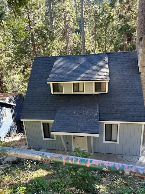 685 Wellsley Drive, Lake Arrowhead, CA 92352