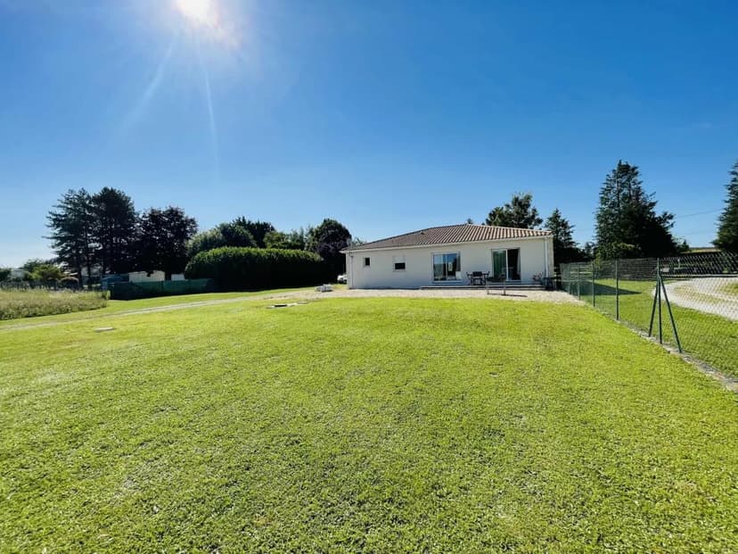 Additional image 2 of Poitou-Charentes, Charente, Barbezieux-St-Hilaire, France