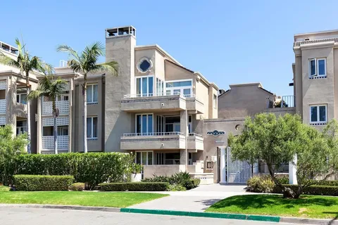 4018 Nobel Dr Unit 302, San Diego, CA 92122