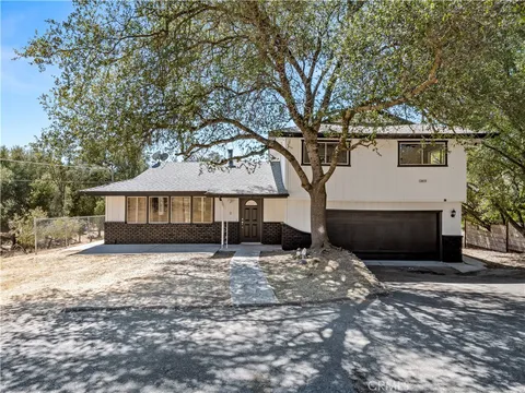 30418 Yosemite Springs Parkway, Coarsegold, CA 93614