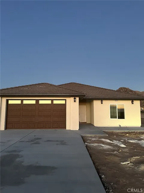 15523 Laguna Seca Drive, Apple Valley, CA 92307