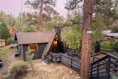 512 Beaumont Lane, Big Bear City, CA 92314