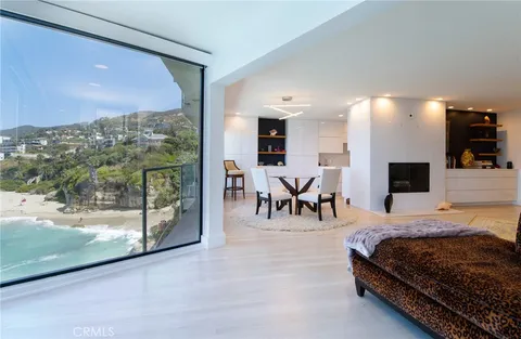 31561 Table Rock Dr Unit 207, Laguna Beach, CA 92651