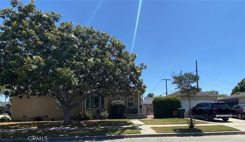 5944 Pepperwood Avenue, Lakewood, CA 90712