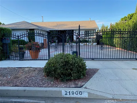 21900 Arminta Street, Canoga Park, CA 91304
