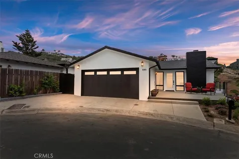 990 Meadowlark Drive, Laguna Beach, CA 92651