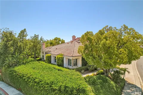 31 Calle Katrina, Rancho Santa Margarita, CA 92688