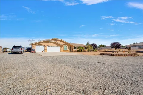 8955 Tumbleweed Road, Phelan, CA 92371