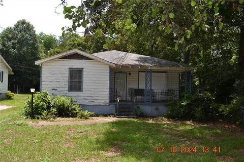 1011 11th Avenue, Phenix City, AL 36867