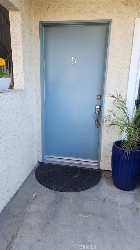 18209 Sierra Hwy Unit 5, Canyon Country, CA 91351