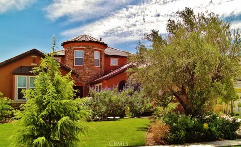 5206 Village Green Lane, Bakersfield, CA 93306