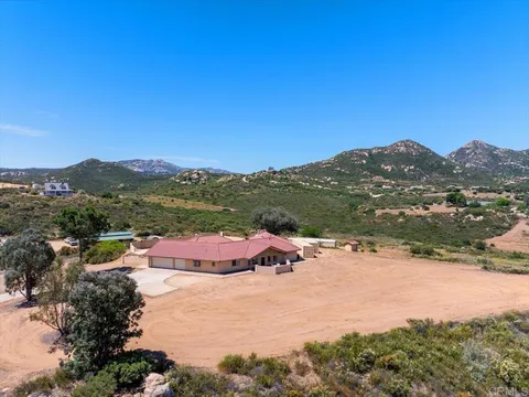 14956 Lone Oak Trail, Ramona, CA 92065