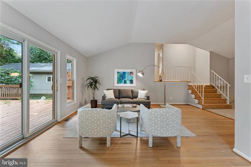 Primary image of 7209 N Charles Street N, Lutherville Timonium, MD 21093
