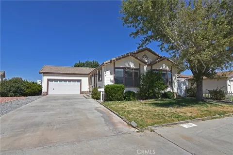 22241 Nisqually Road Unit 19, Apple Valley, CA 92308