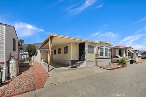833 Grove Avenue, San Jacinto, CA 92583