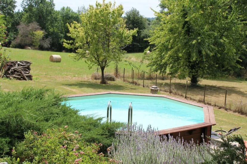 Additional image 2 of Aquitaine, Dordogne, Issigeac, France