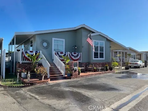 16222 Monterey Lane Unit 376, Huntington Beach, CA 92649