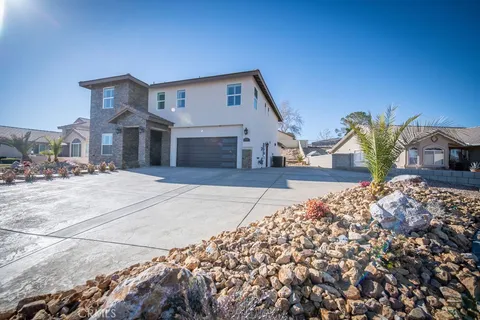 27404 Outrigger Lane, Helendale, CA 92342