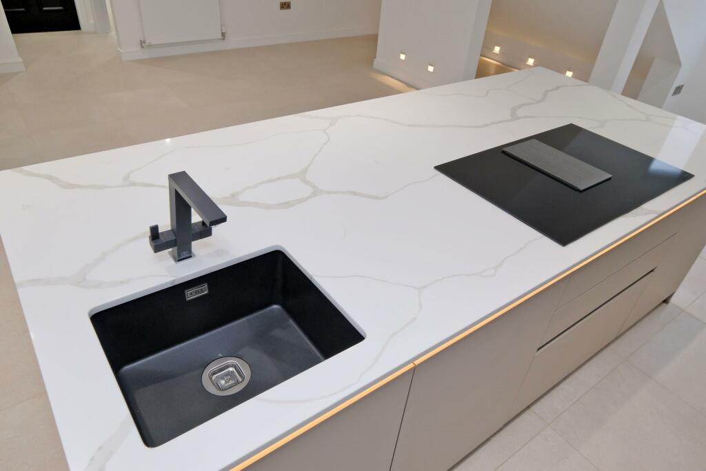 Additional image 6 of North Silver Street, Aberdeen, AB10.