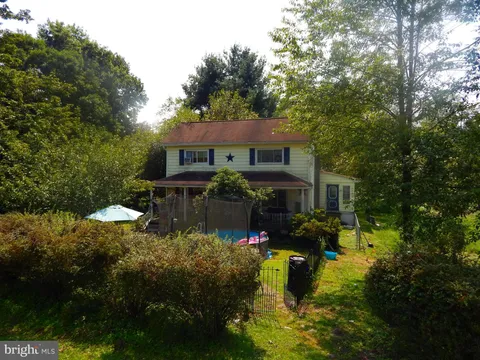 Primary image of 592 Forest Lane, Pottsville, PA 17901