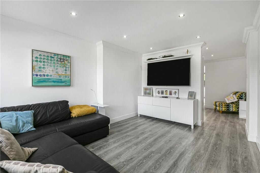 Additional image 20 of Becket Gardens, Welwyn, Hertfordshire, AL6