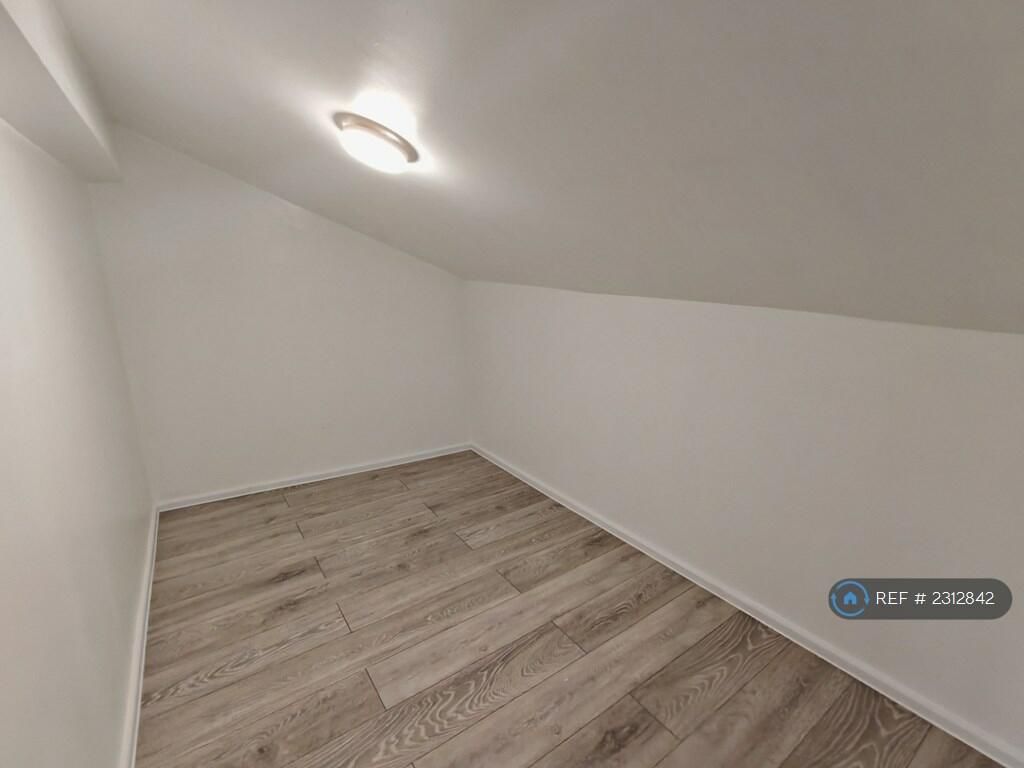 Additional image 18 of Northdown Road, Hatfield, AL10