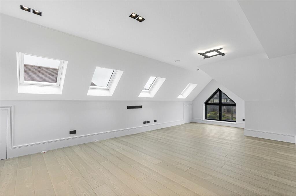 Additional image 41 of Brookmans Avenue, Brookmans Park, Hertfordshire, AL9