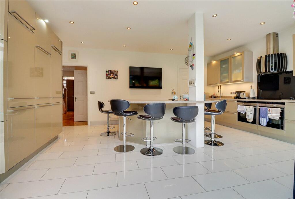 Additional image 6 of Hilltop Walk, Harpenden, Hertfordshire, AL5