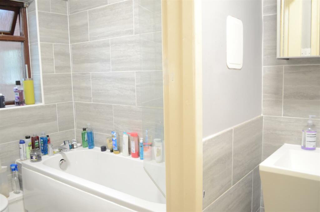 Additional image 8 of Poole Crescent, Harborne B17 0PB