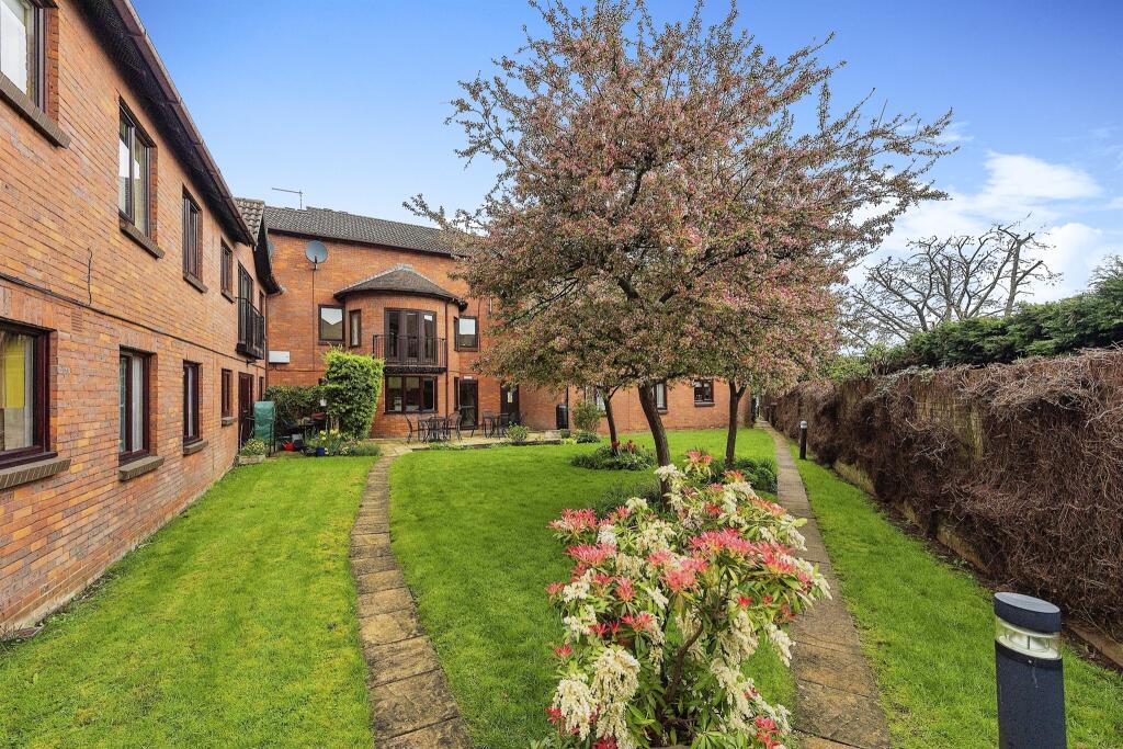 Additional image 12 of Batchwood View, St. Albans