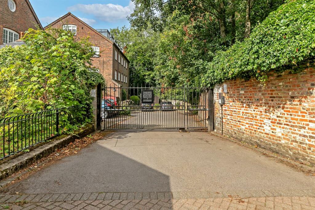 Additional image 26 of Abbey Mill Lane, St. Albans