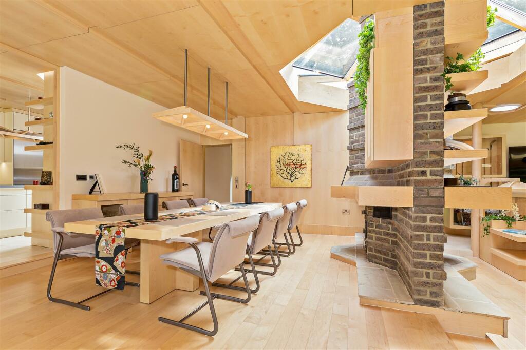 Additional image 6 of Pondwicks Close, St.Albans