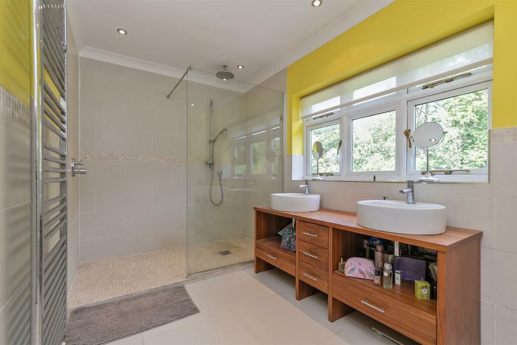 Additional image 10 of Homewood Road, St. Albans