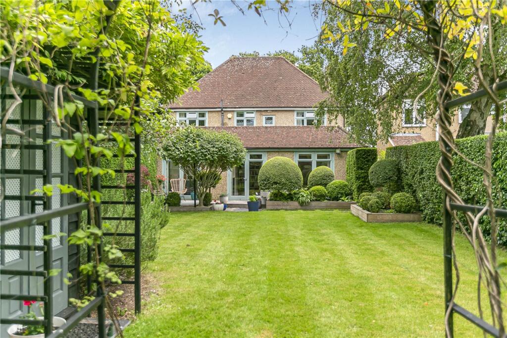 Additional image 28 of Sandridgebury Lane, St. Albans, Hertfordshire