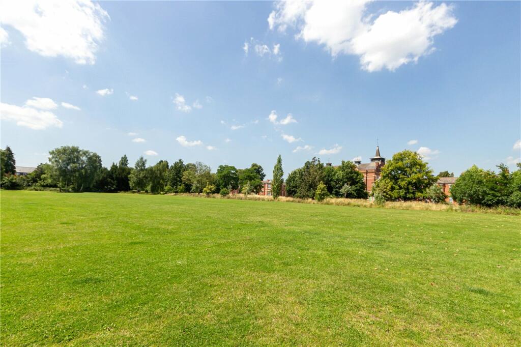 Additional image 20 of Strawberry Crescent, Napsbury Park, St. Albans, AL2