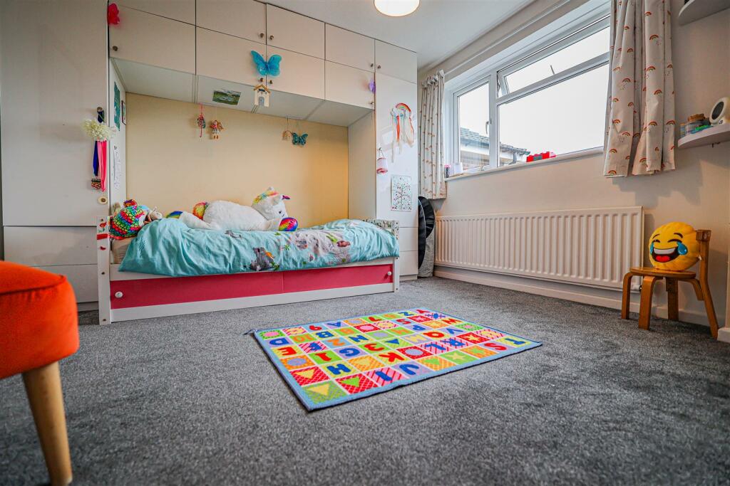 Additional image 18 of Broadstone Road, Harpenden, AL5