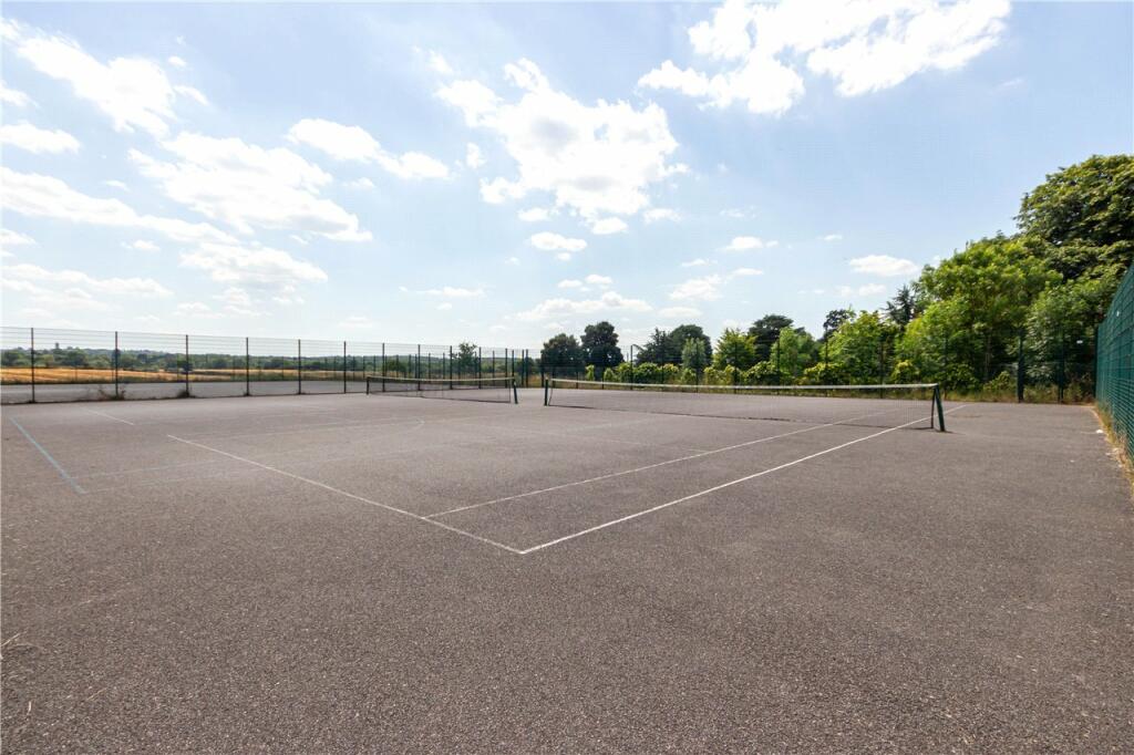 Additional image 21 of Strawberry Crescent, Napsbury Park, St. Albans, AL2