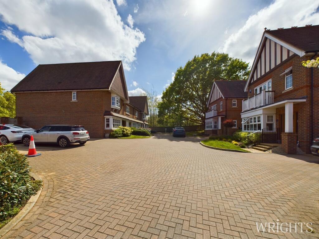 Additional image 3 of Meldrum Court, Wilshere Park, WELWYN, AL6