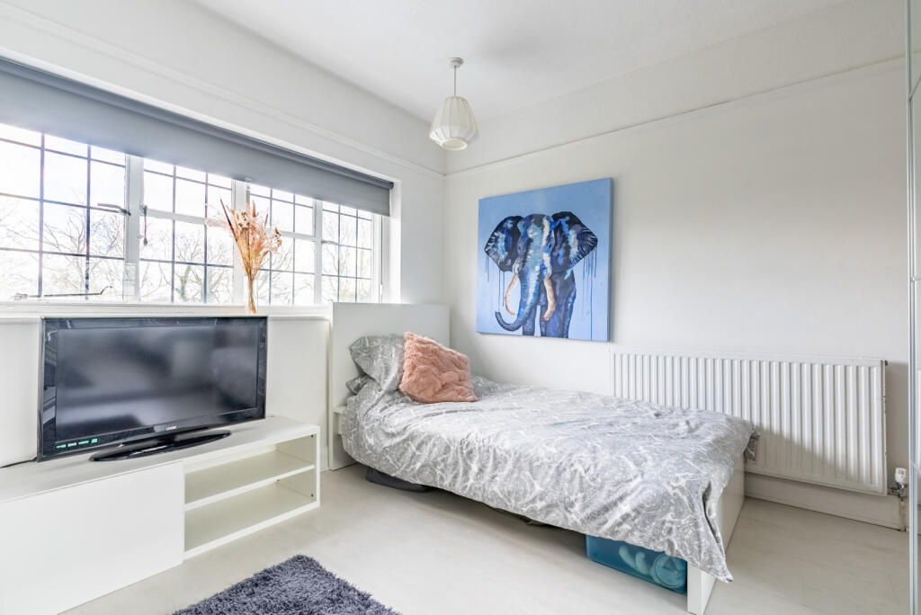 Additional image 18 of Watling Street, Park Street, St. Albans, Hertfordshire, AL2