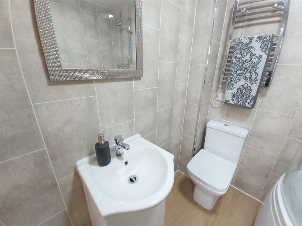 Additional image 5 of Dale road